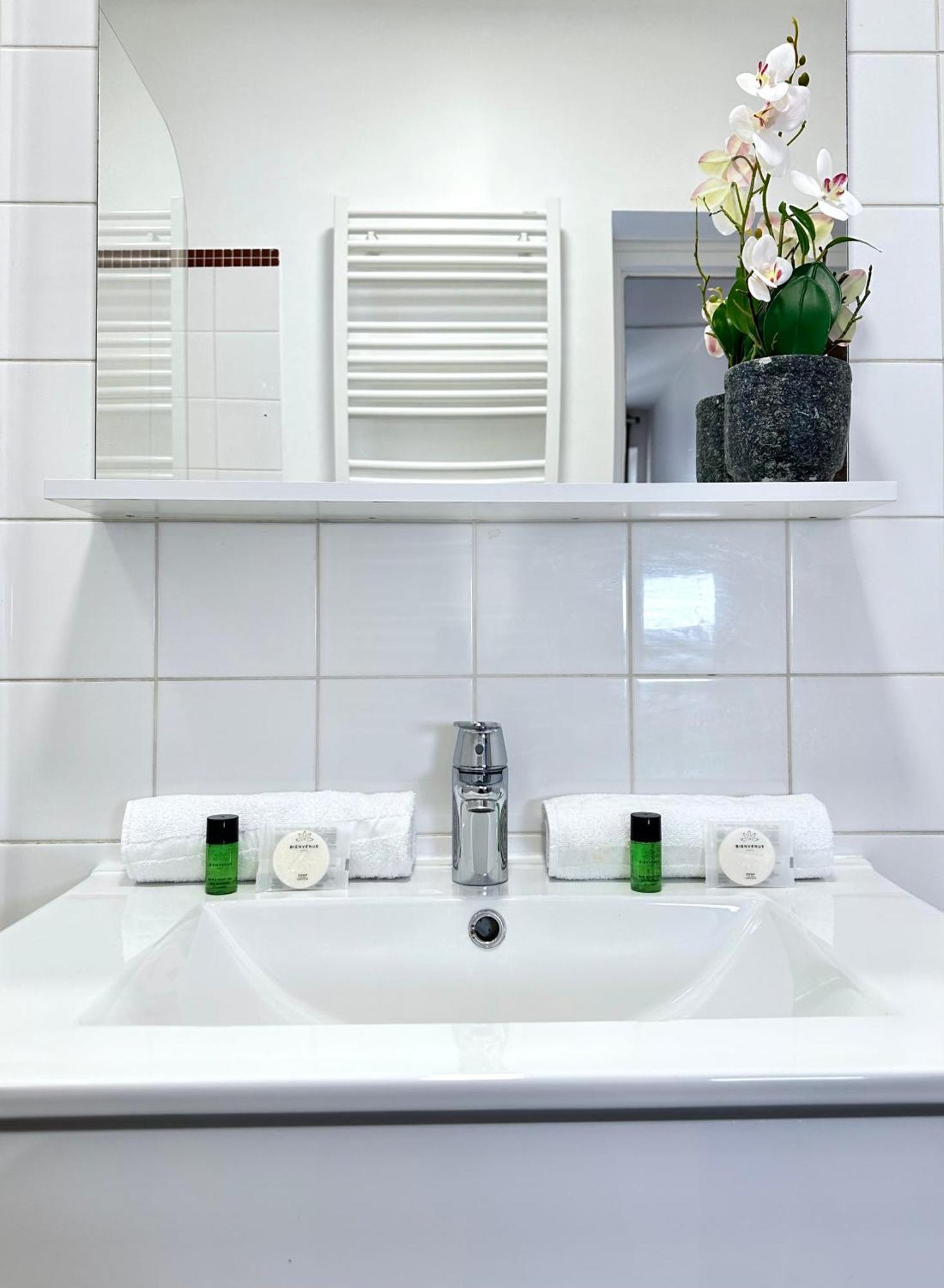 Apartament Welcoming & Cosy Flat Near Republique Paryż Zewnętrze zdjęcie